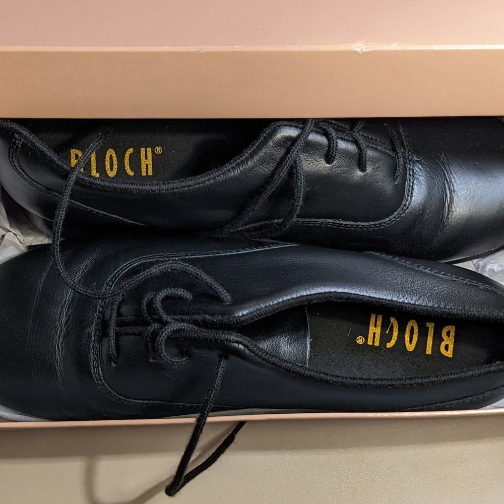 Bloch "Respect" Lace Up Tap Shoes Womens 7.5, like new
